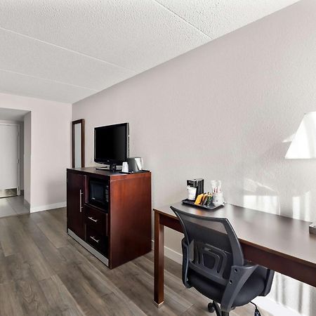 Best Western Luxbury Inn Fort Wayne Exteriér fotografie