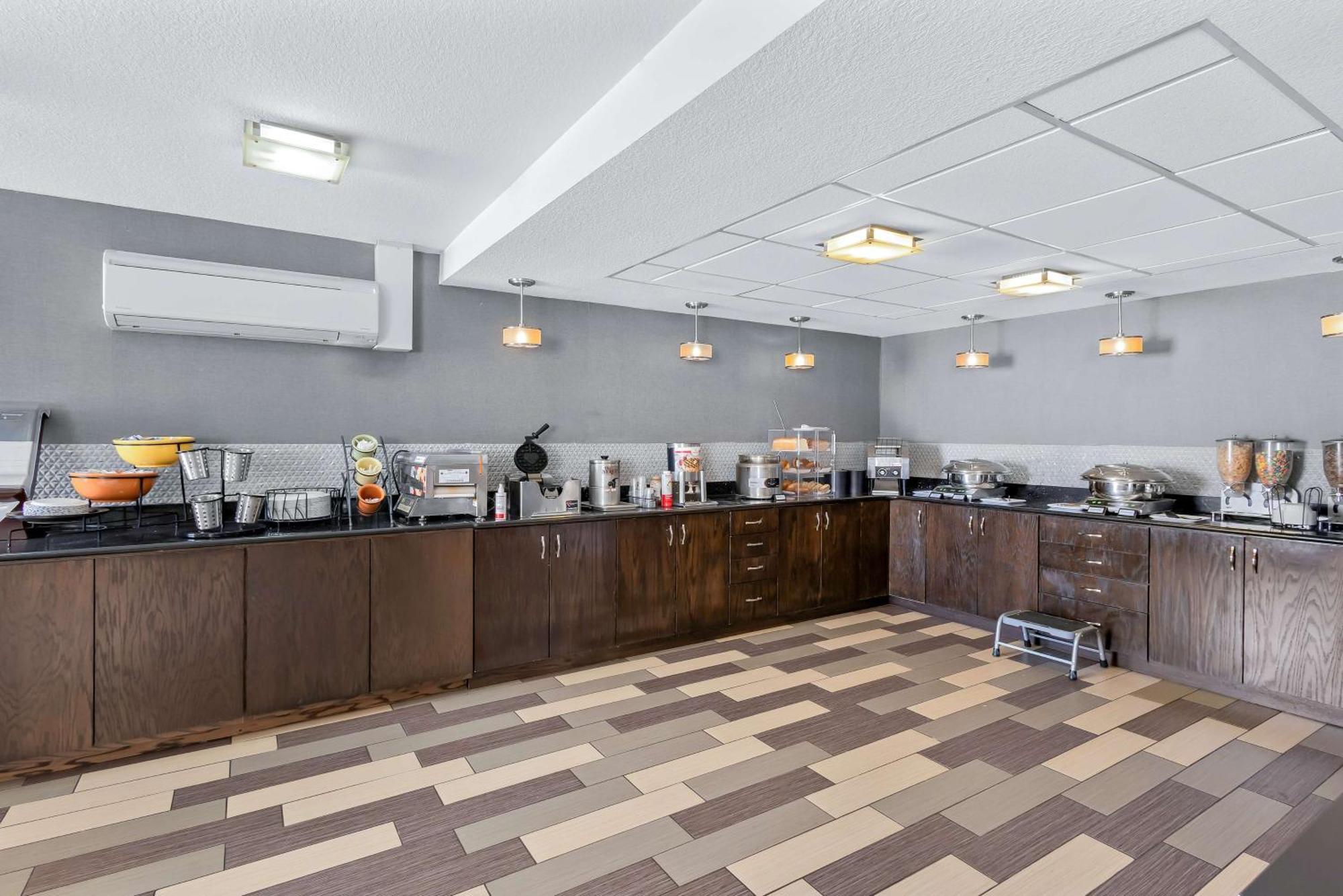 Best Western Luxbury Inn Fort Wayne Exteriér fotografie