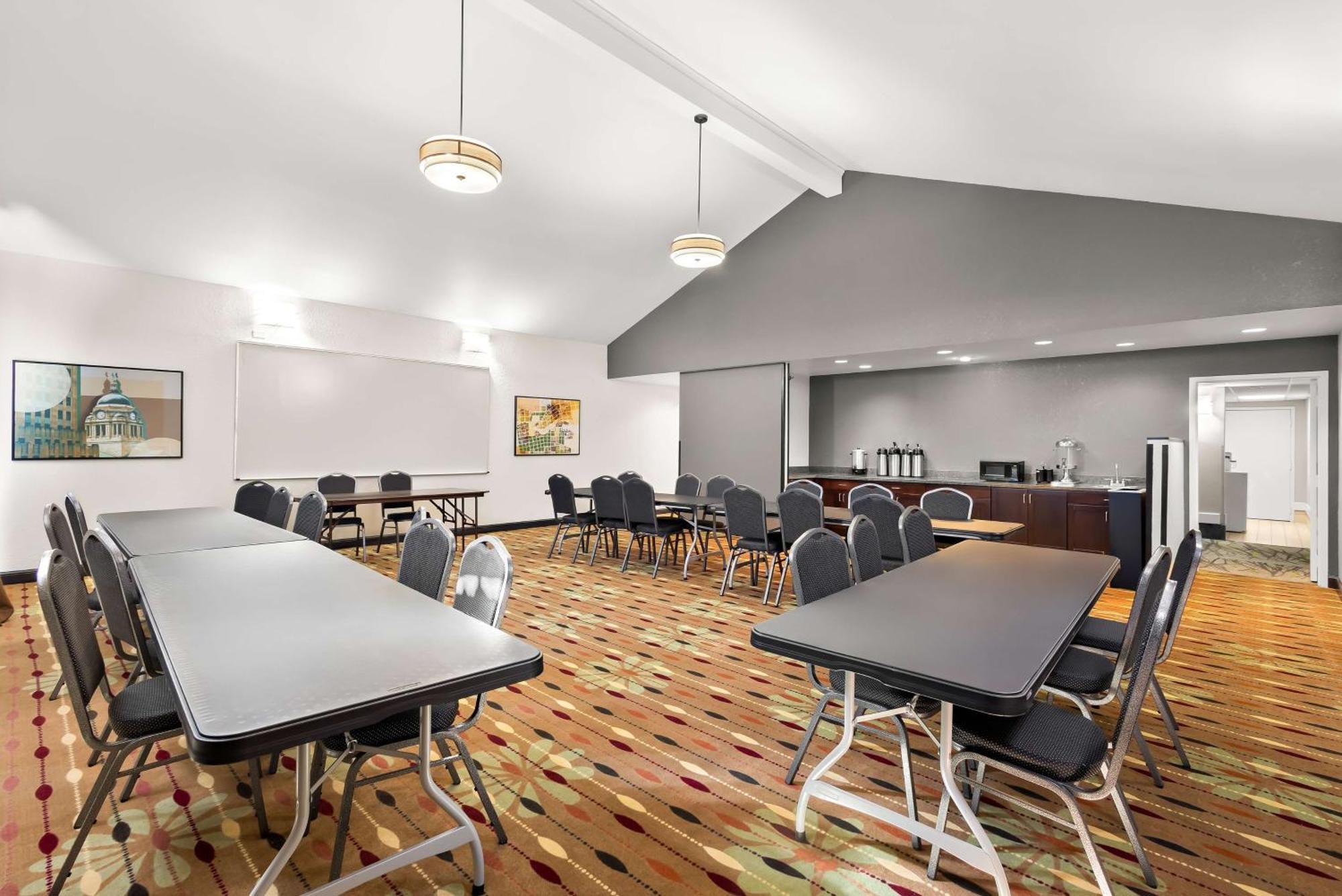 Best Western Luxbury Inn Fort Wayne Exteriér fotografie