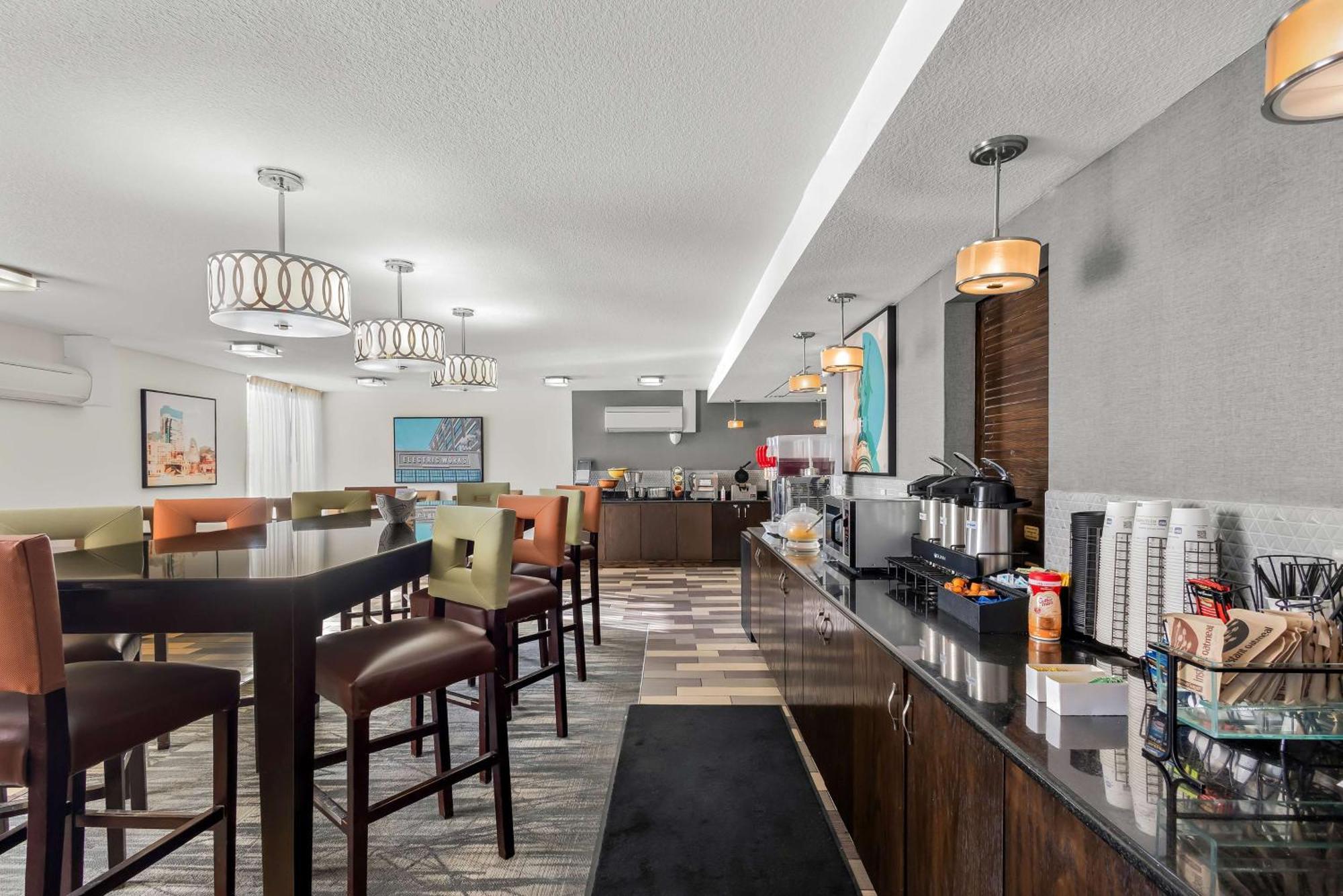 Best Western Luxbury Inn Fort Wayne Exteriér fotografie
