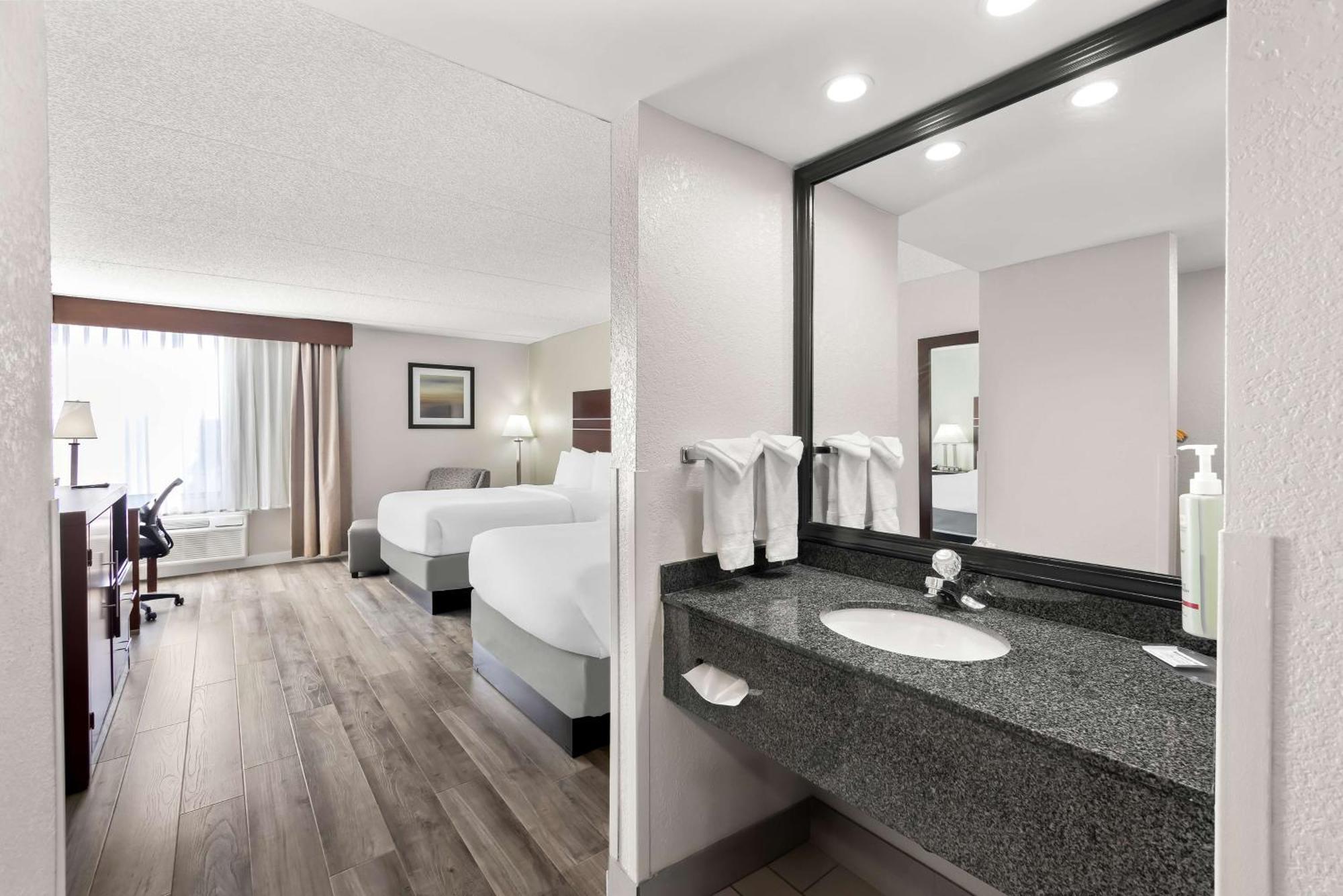 Best Western Luxbury Inn Fort Wayne Exteriér fotografie