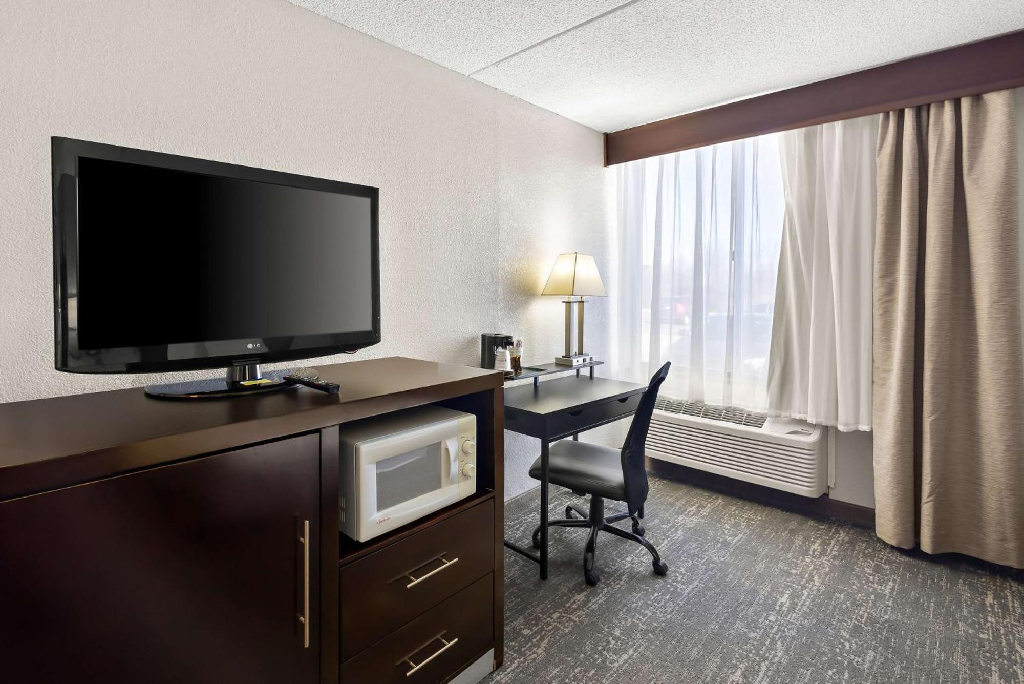 Best Western Luxbury Inn Fort Wayne Exteriér fotografie