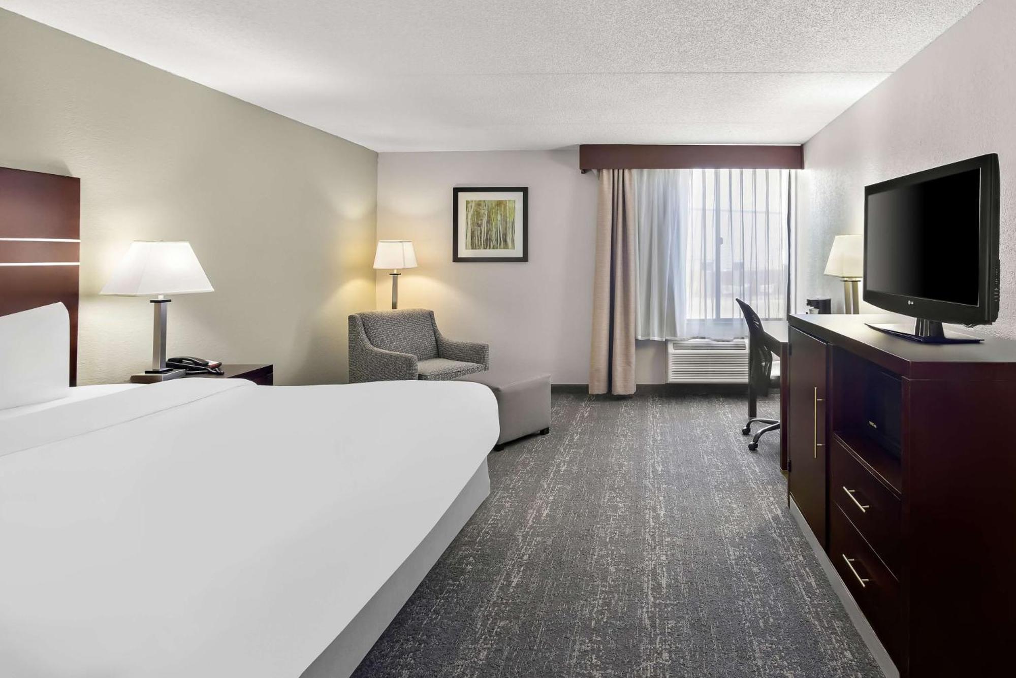 Best Western Luxbury Inn Fort Wayne Exteriér fotografie