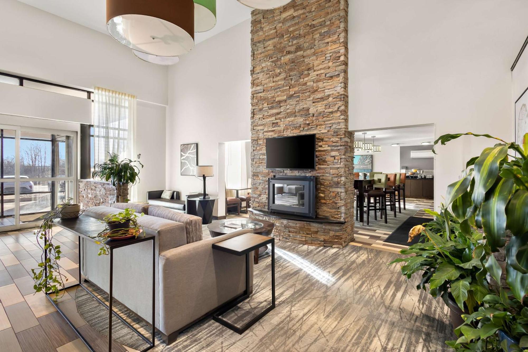 Best Western Luxbury Inn Fort Wayne Exteriér fotografie